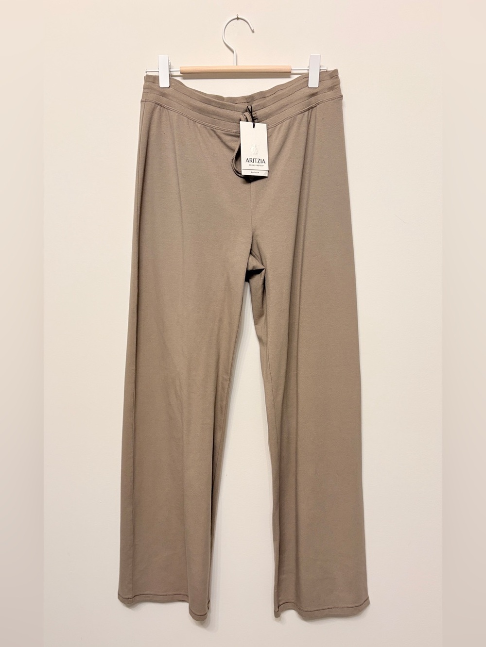 Aritzia nomad taupe cotton homestretch pants sz m medium new